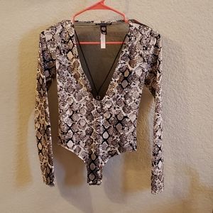 NWT XS VICTORIA SECRET SNAKE SKIN BODYSUIT